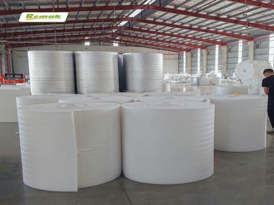 Hàng hoá sản xuất được sắp xếp khoa học