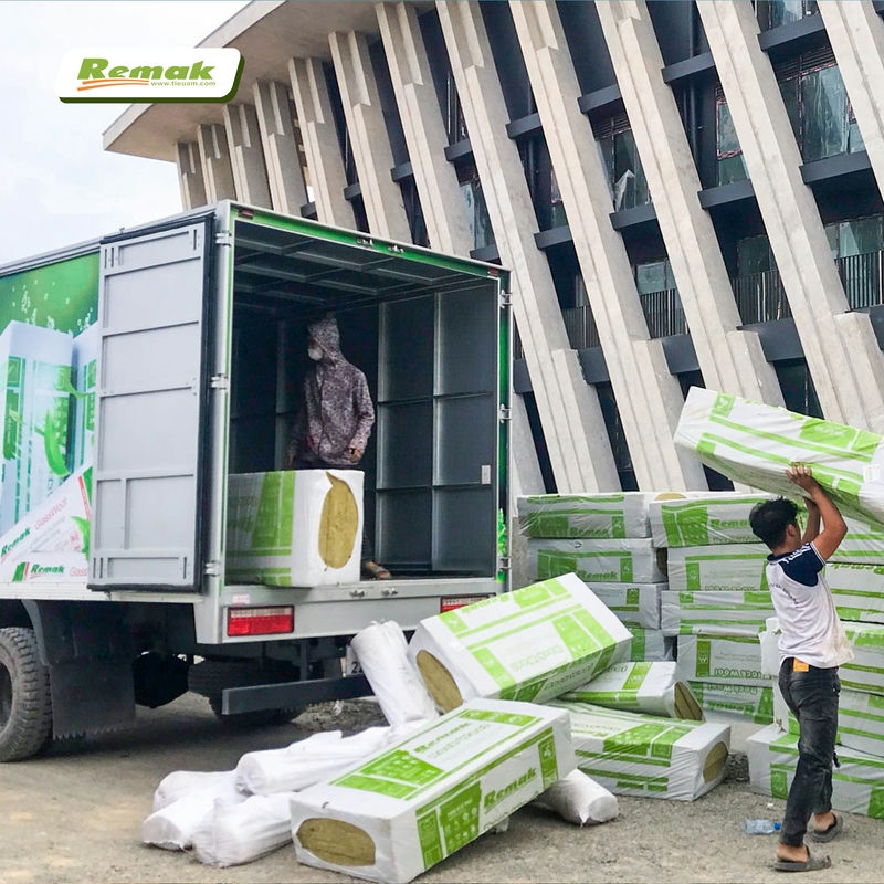 Bông khoáng cũng là loại vật liệu cách nhiệt được yêu thích cho các công trình công nghiệp