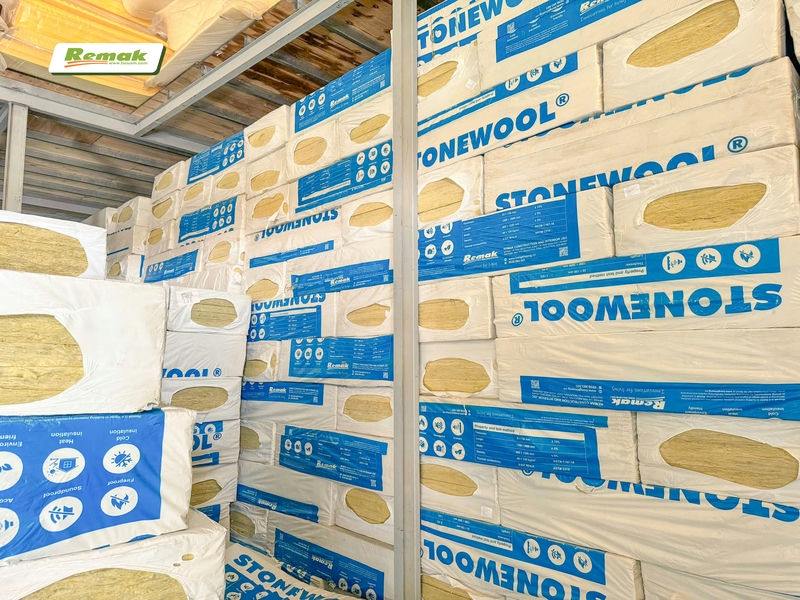 Bông Đá Remak® Stonewool – Giải Pháp Kinh Tế Số 1 Cho Hạng Mục Cách Âm, Cách Nhiệt & Chống Cháy 17 Bông cách âm cách nhiệt Remak® Stonewool luôn sẵn số lượng lớn tại kho Remak