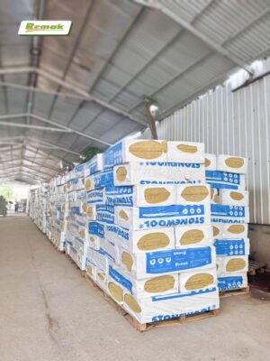 Bông Đá Remak® Stonewool – Giải Pháp Kinh Tế Số 1 Cho Hạng Mục Cách Âm, Cách Nhiệt & Chống Cháy 7 Bông đá Stone của Remak được sản xuất từ xỉ tái chế theo quy trình công nghệ xanh, an toàn và thân thiện với môi trường