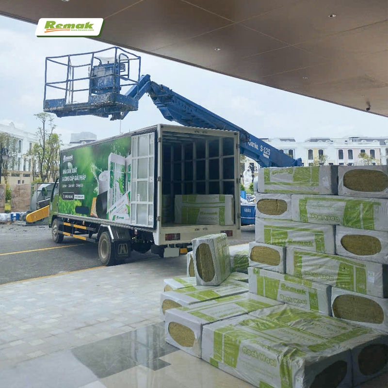 Bông Khoáng Remak - Giải Pháp Cách Âm Cách Nhiệt Chống Cháy Số 1 Cho Dự Án Vincom Mega Mall Ocean Park Hưng Yên 7 Các công trình hiện đại muốn đáp ứng tiêu chuẩn chống cháy cần sử dụng vật liệu chống cháy đạt chuẩn
