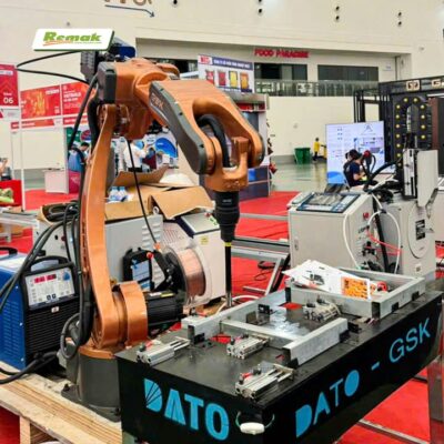 Hơn 200 gian hàng tham gia triển lãm