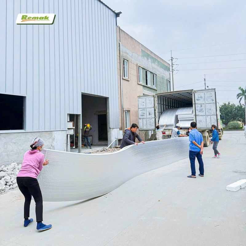 Tấm xốp cách nhiệt PE Foam mặt bạc Remak – Giải pháp bảo ôn số 1 cho hệ thống HVAC nhà máy 6 Xốp PE-OPP Foam mặt bạc cảu Remak sản xuất theo đơn đặt hàng dài tới 10m