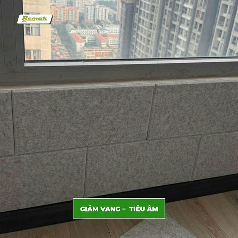 Tấm Tiêu Âm Trang Trí Sonic Xử Lý Tường Chung Cư Bị Thấm – Rộp Nhanh Gọn 8 Cải tạo bức tường bị rộp với tấm tiêu âm sonic vừa đẹp, vừa giảm vang, chống ồn